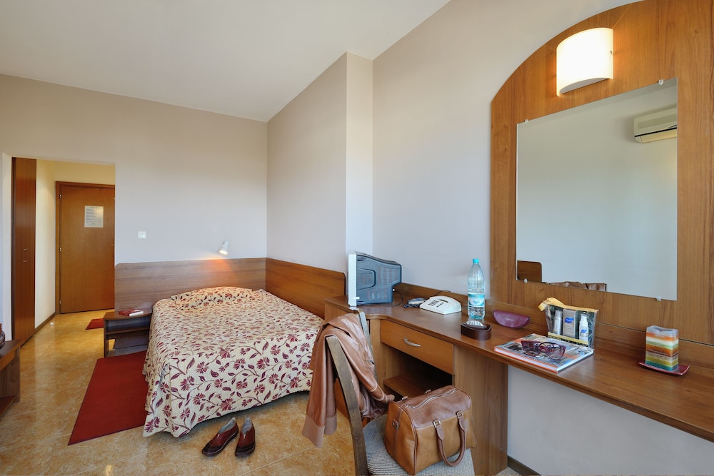 Augusta SPA Hotel 52/72
