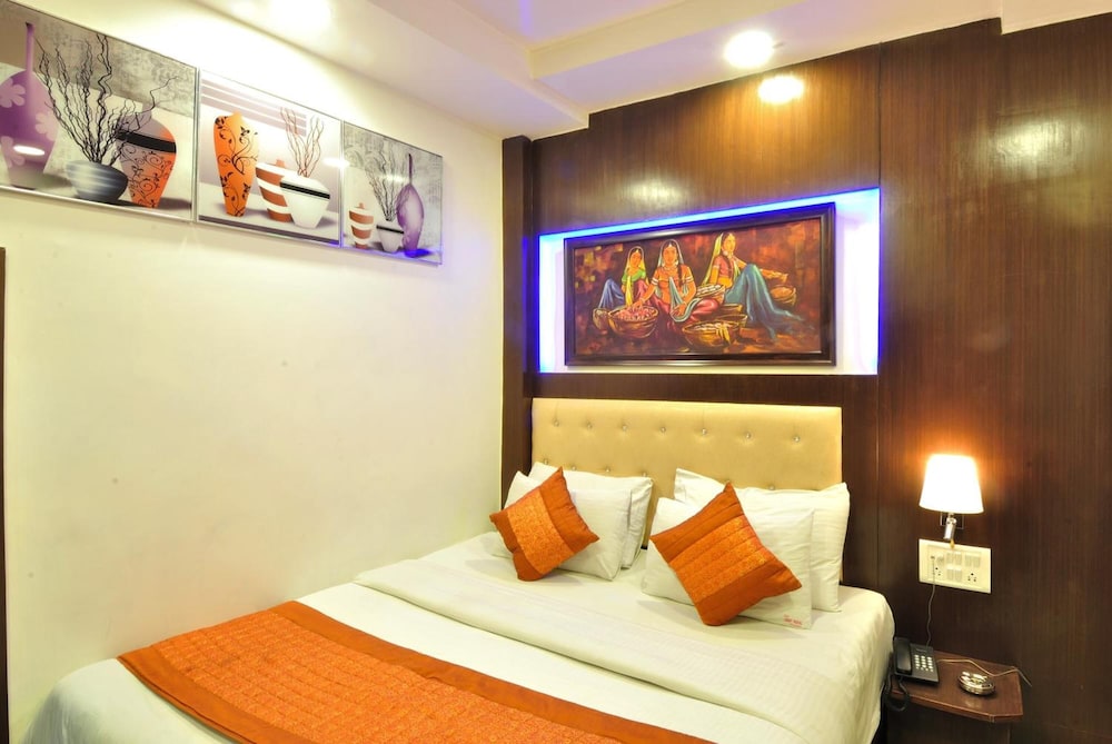 Hotel Nirmal Mahal 19/66