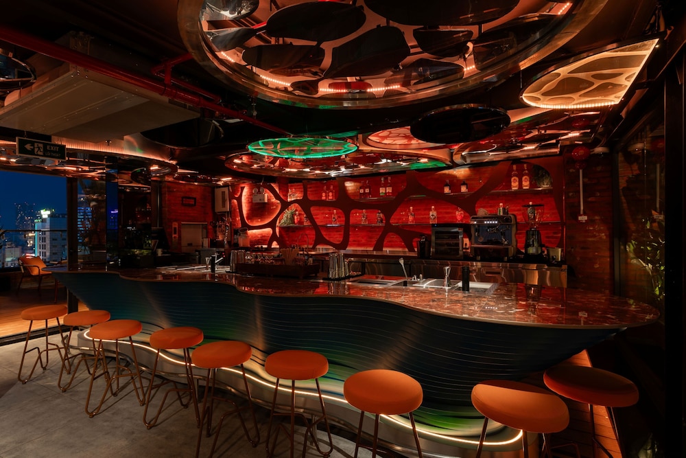 Kin Hotel Ly Tu Trong 41/49