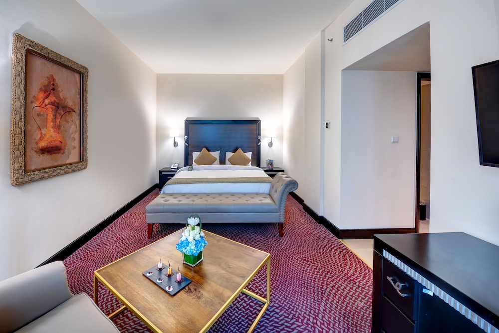 جناح تنفيذي بسرير مزدوج، Mercure Gold Hotel Jumeirah By Accor 4/10