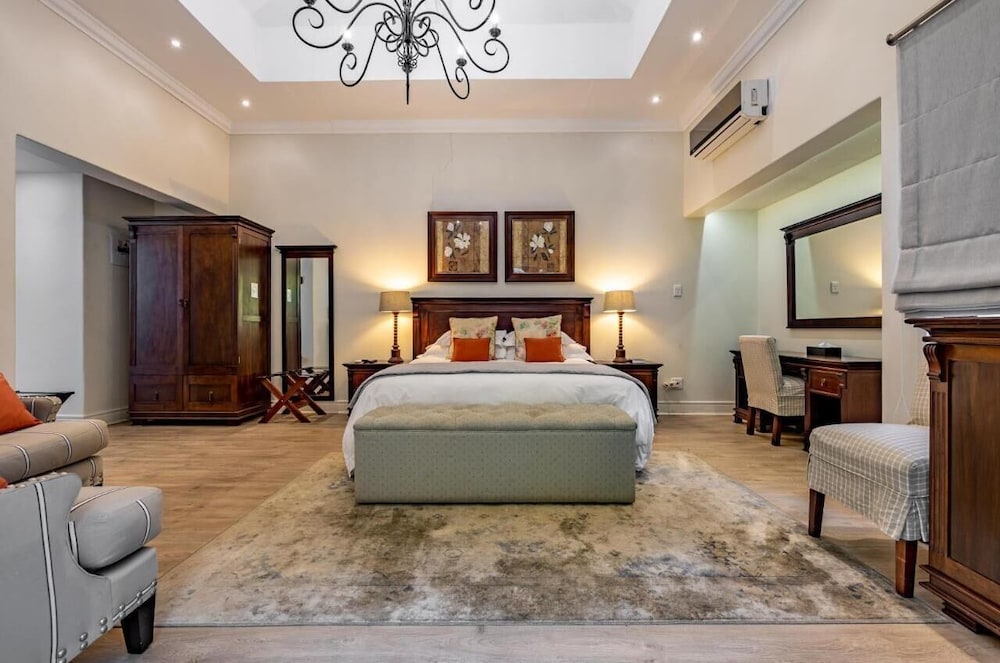 Sheppard Boutique Guesthouse 13/50