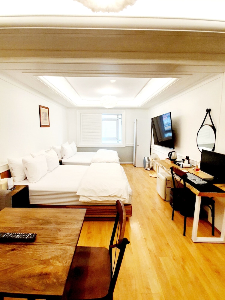Uneed Hotel 21/60