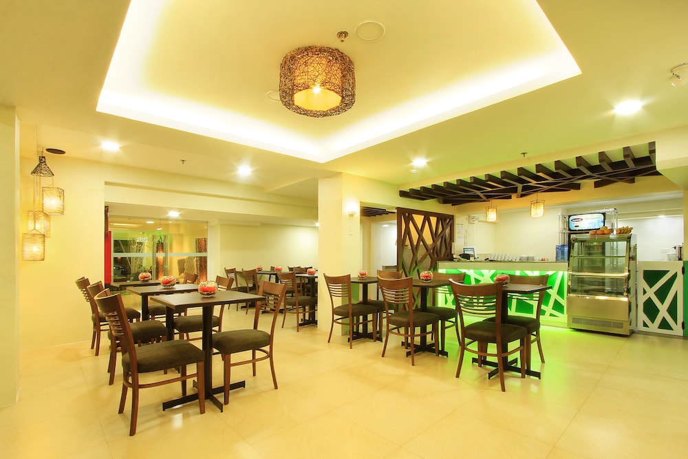 Emerald Boutique Hotel 41/55