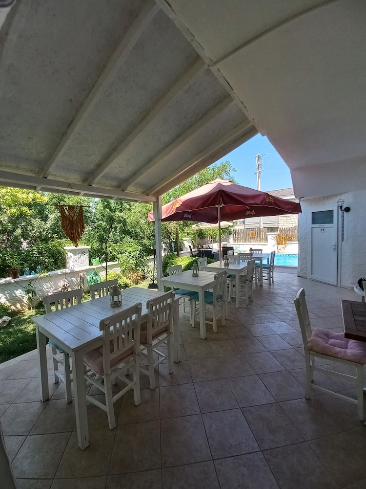 Alacati La Vista 34/50