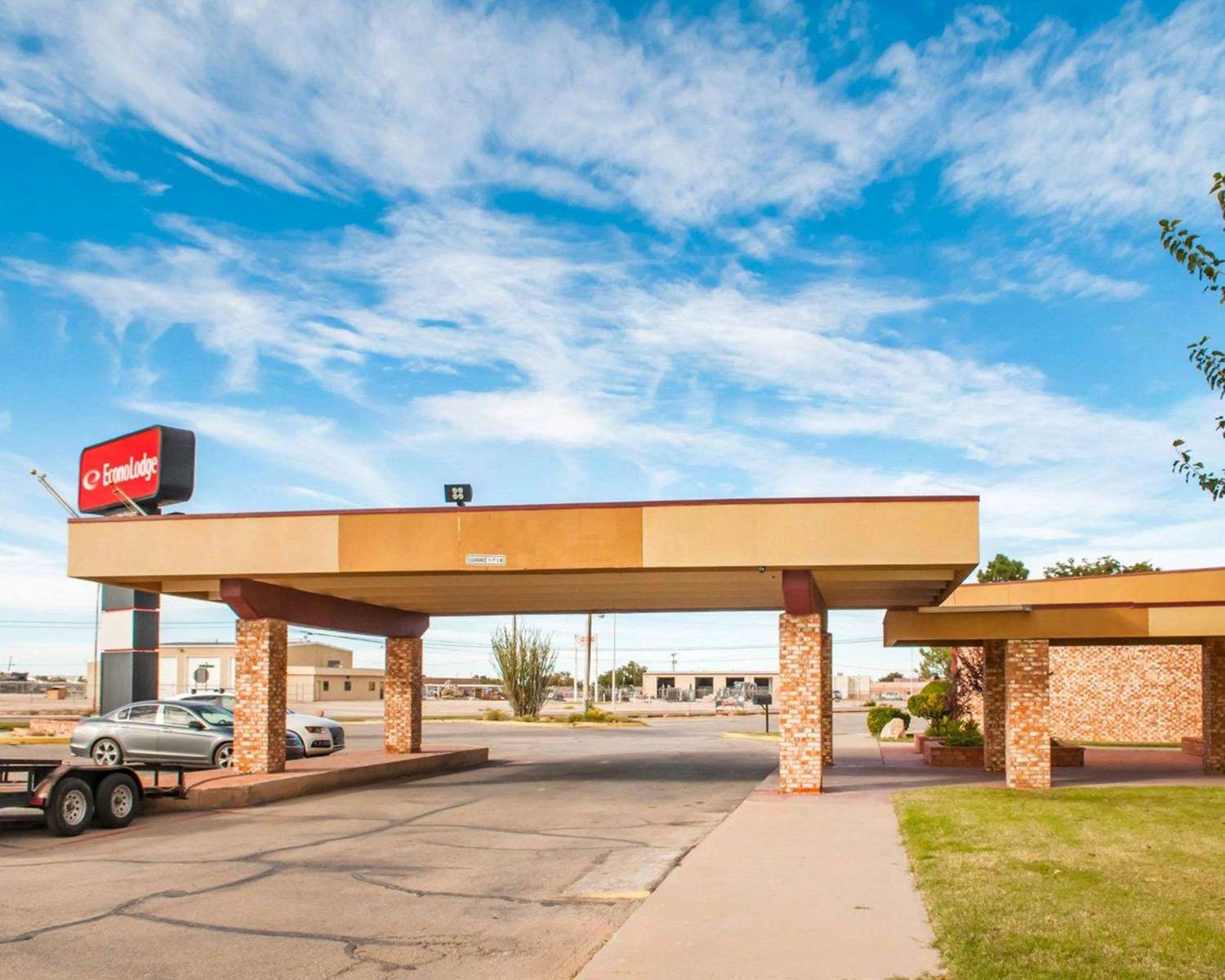Econo Lodge Carlsbad Caverns Area 25/25