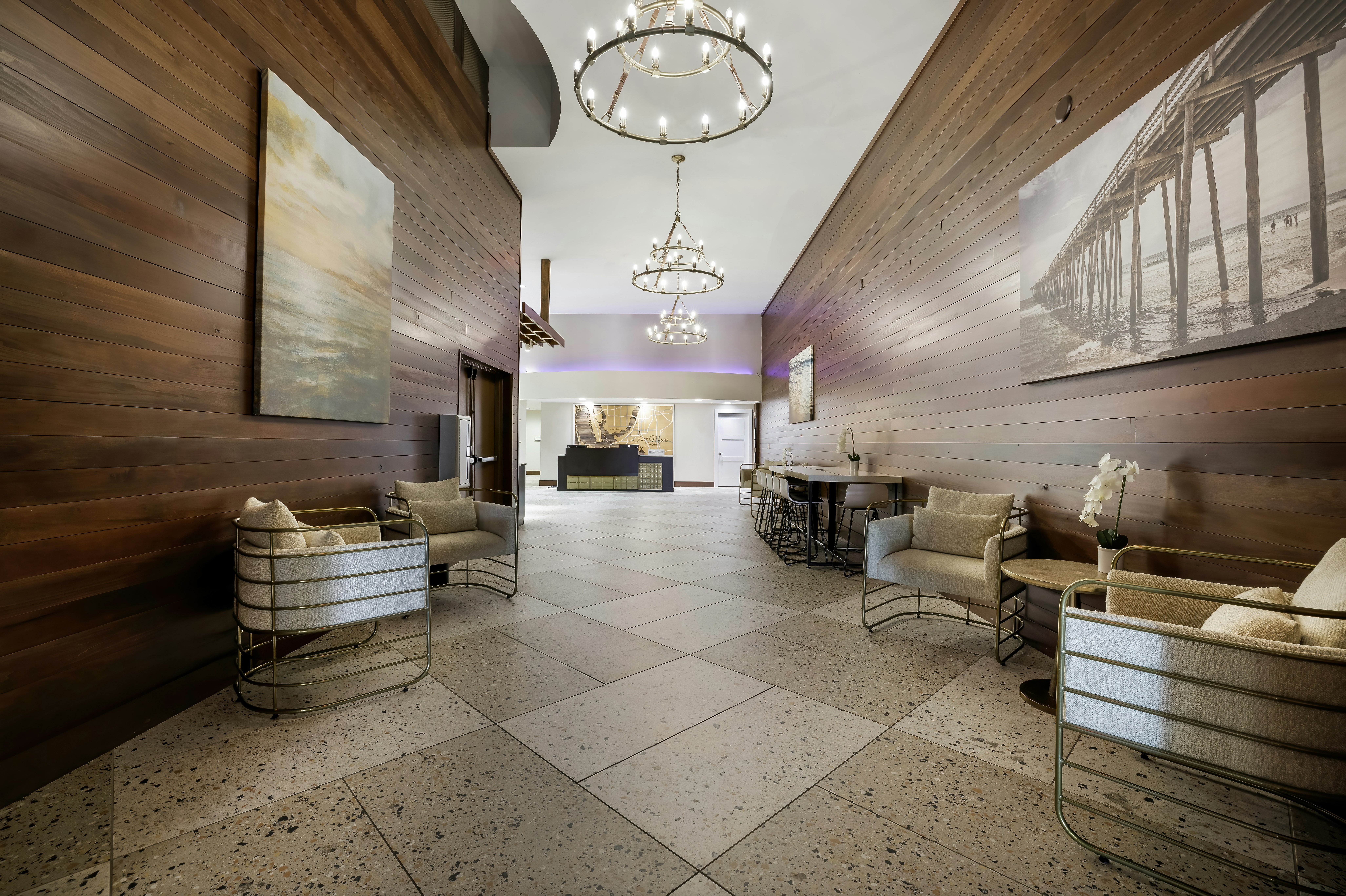 The Banyan Hotel Fort Myers Tapestry Collection By Hilton 12/39