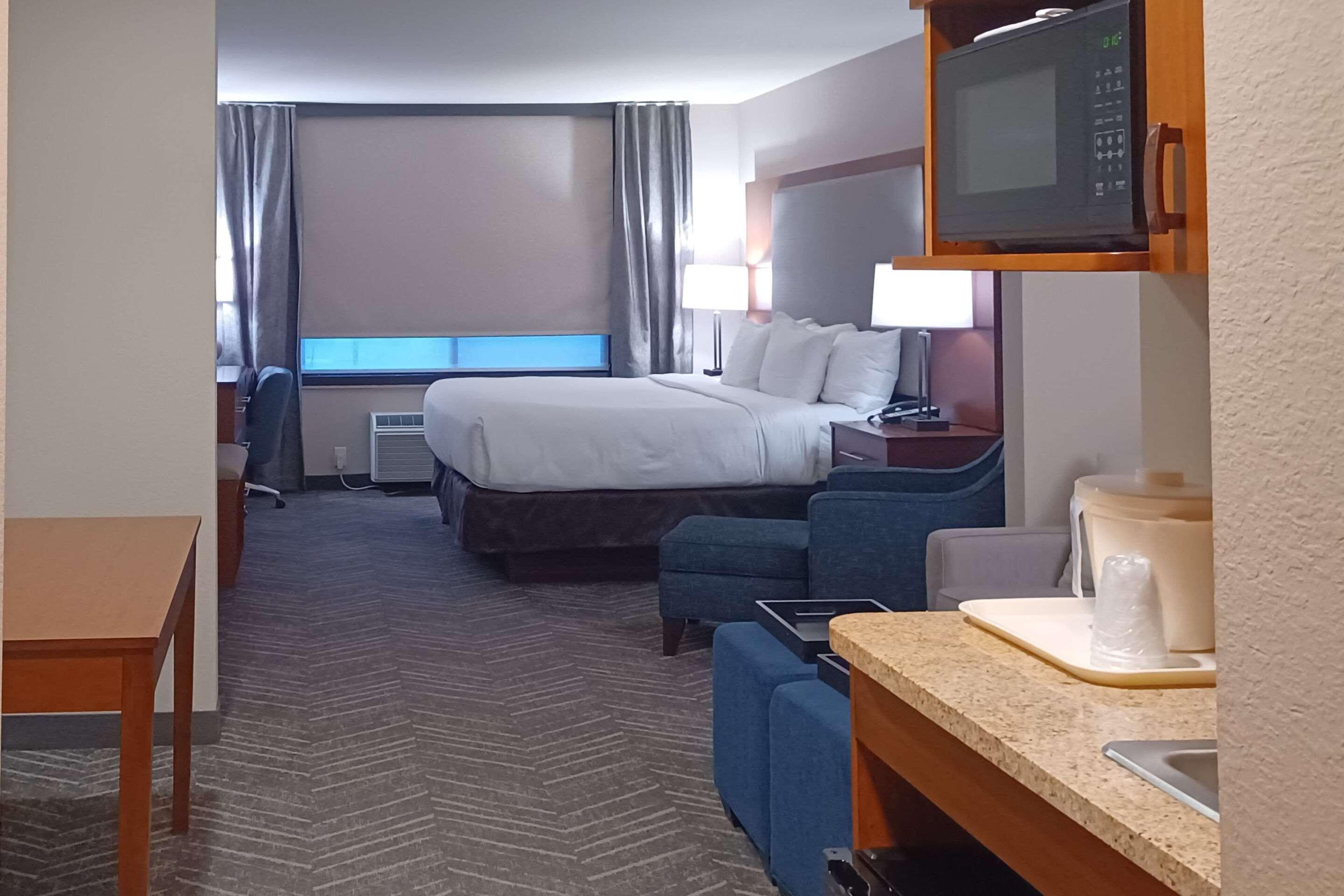 جناح، Comfort Inn and Suites Mountain Iron And Virginia 5/6