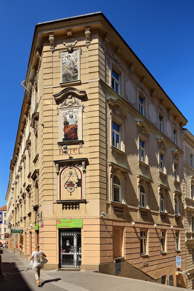 Hotel Golden City Garni 3/55