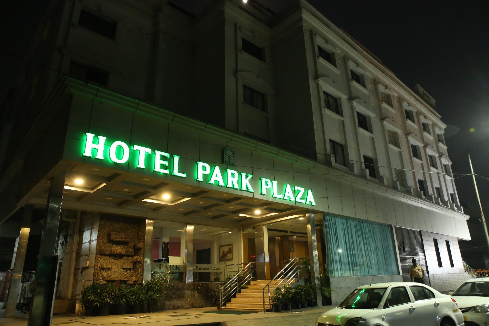 PARK PLAZA 3/22