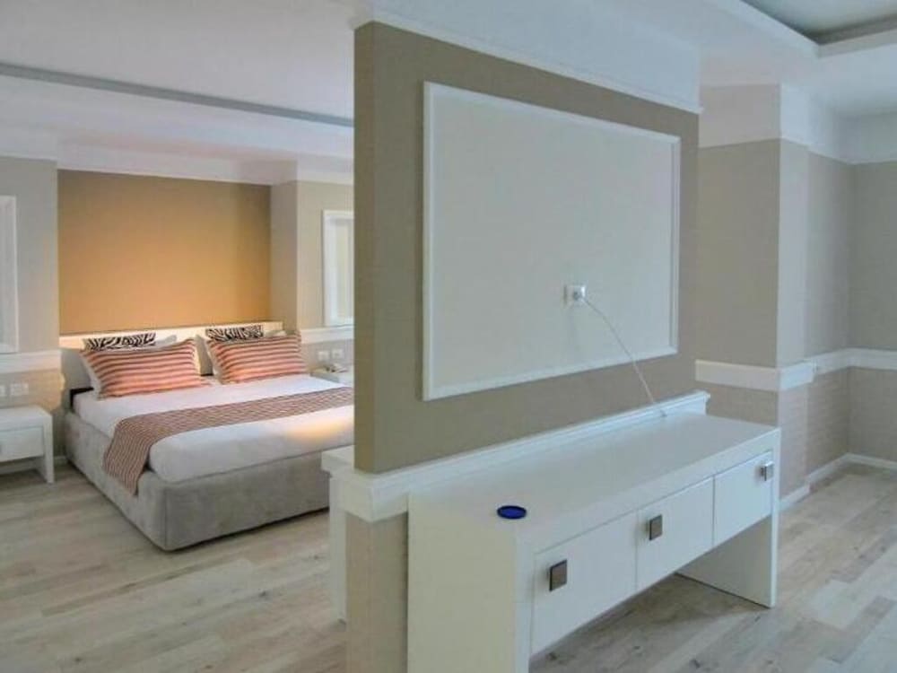 Te Stela Resort 67/67