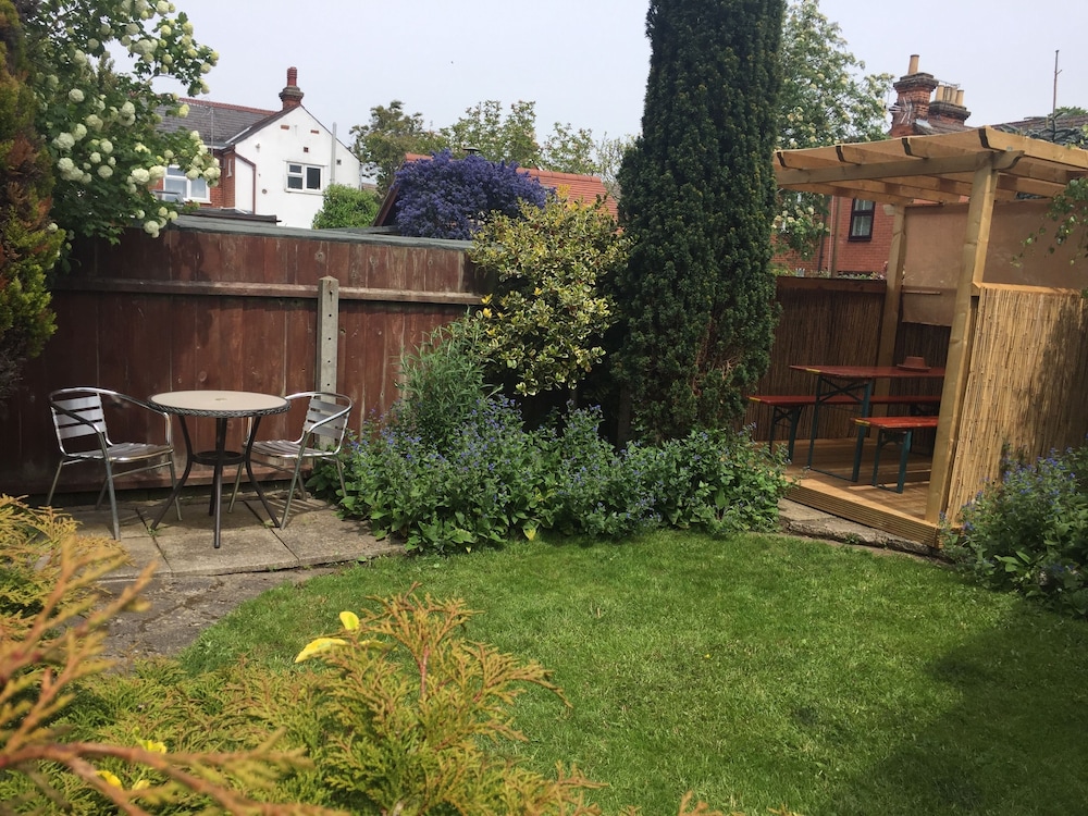 Lattice Lodge Guest House 26/34