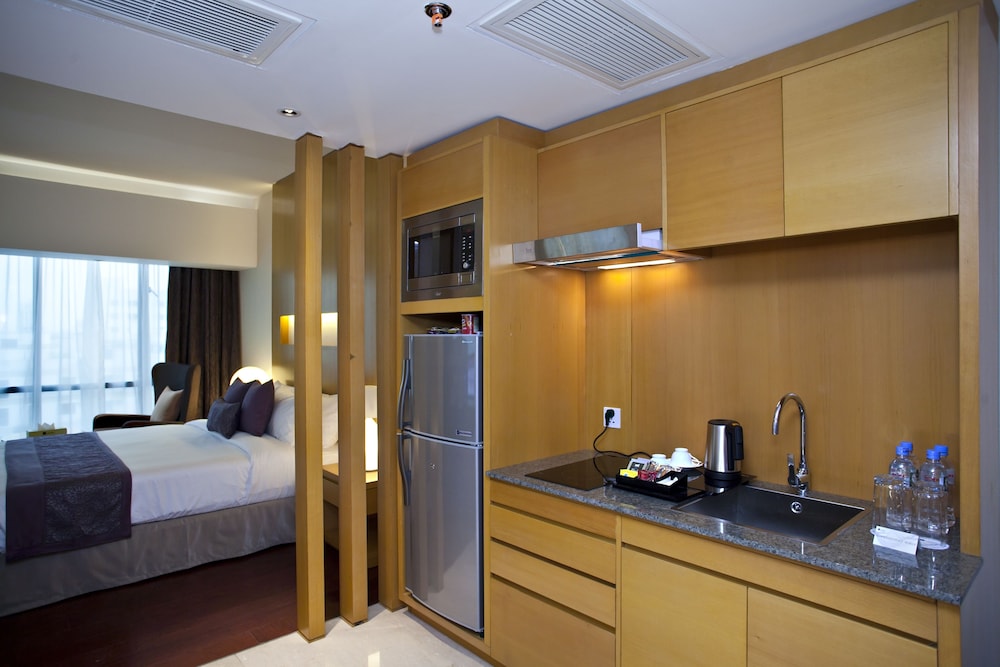 Lakeshore Banani 42/45