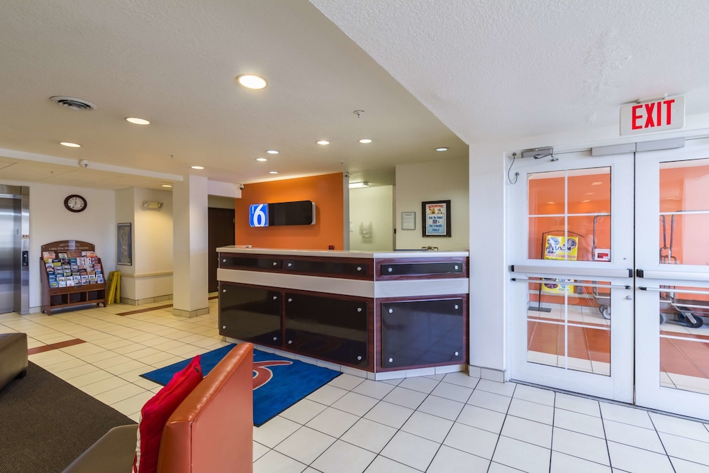 Motel6 Huron, OH - Sandusky 6/62