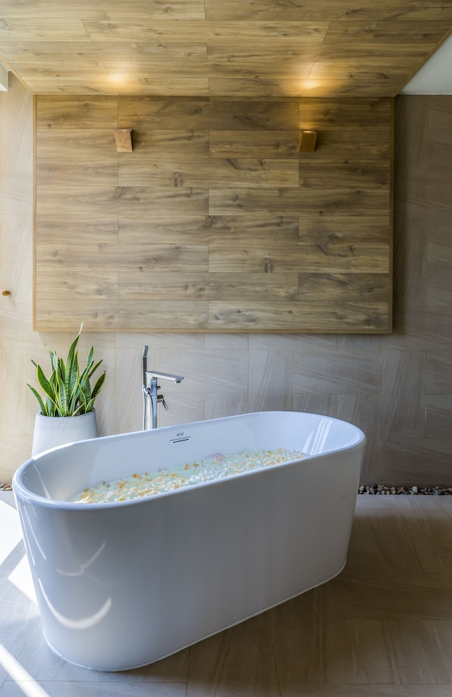 Fusion Suites Vung Tau 69/70