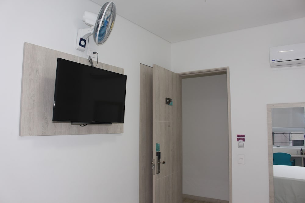 Sixtina Plaza Hotel 56/65