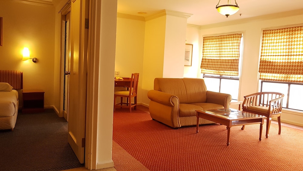 Merdeka Palace Hotel Suites 31/47