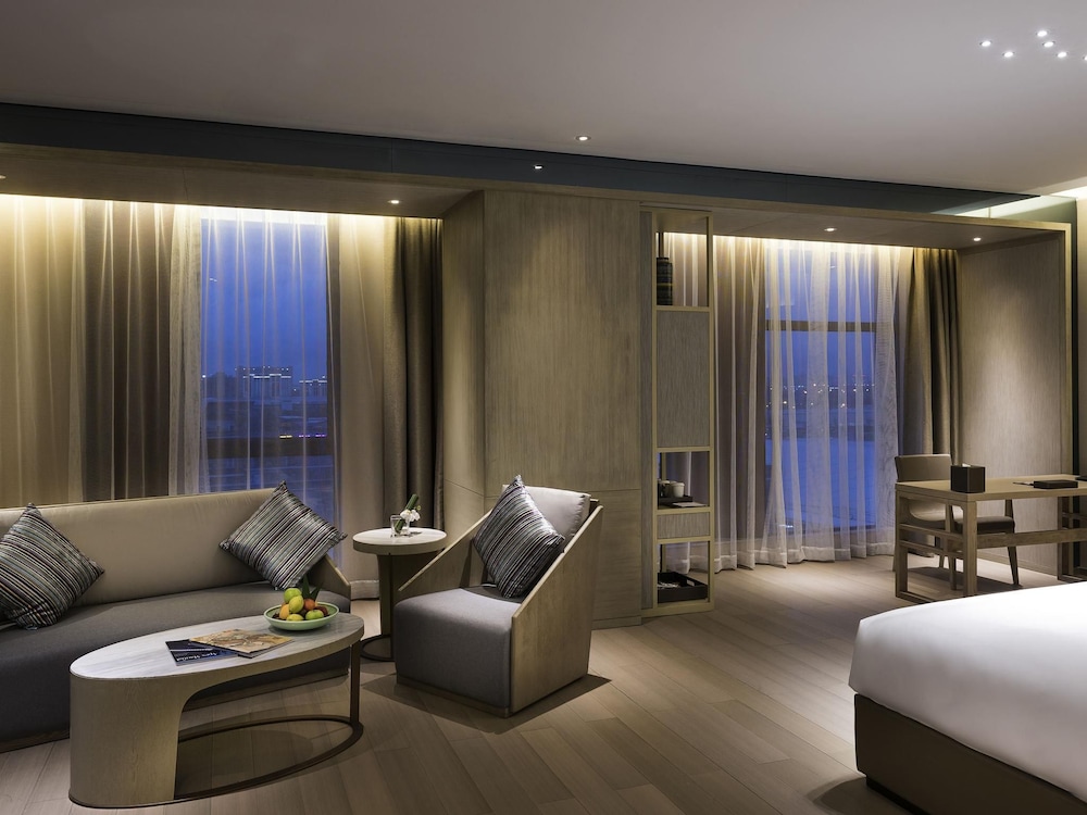NOVOTEL SHANGHAI CLOVER 54/73