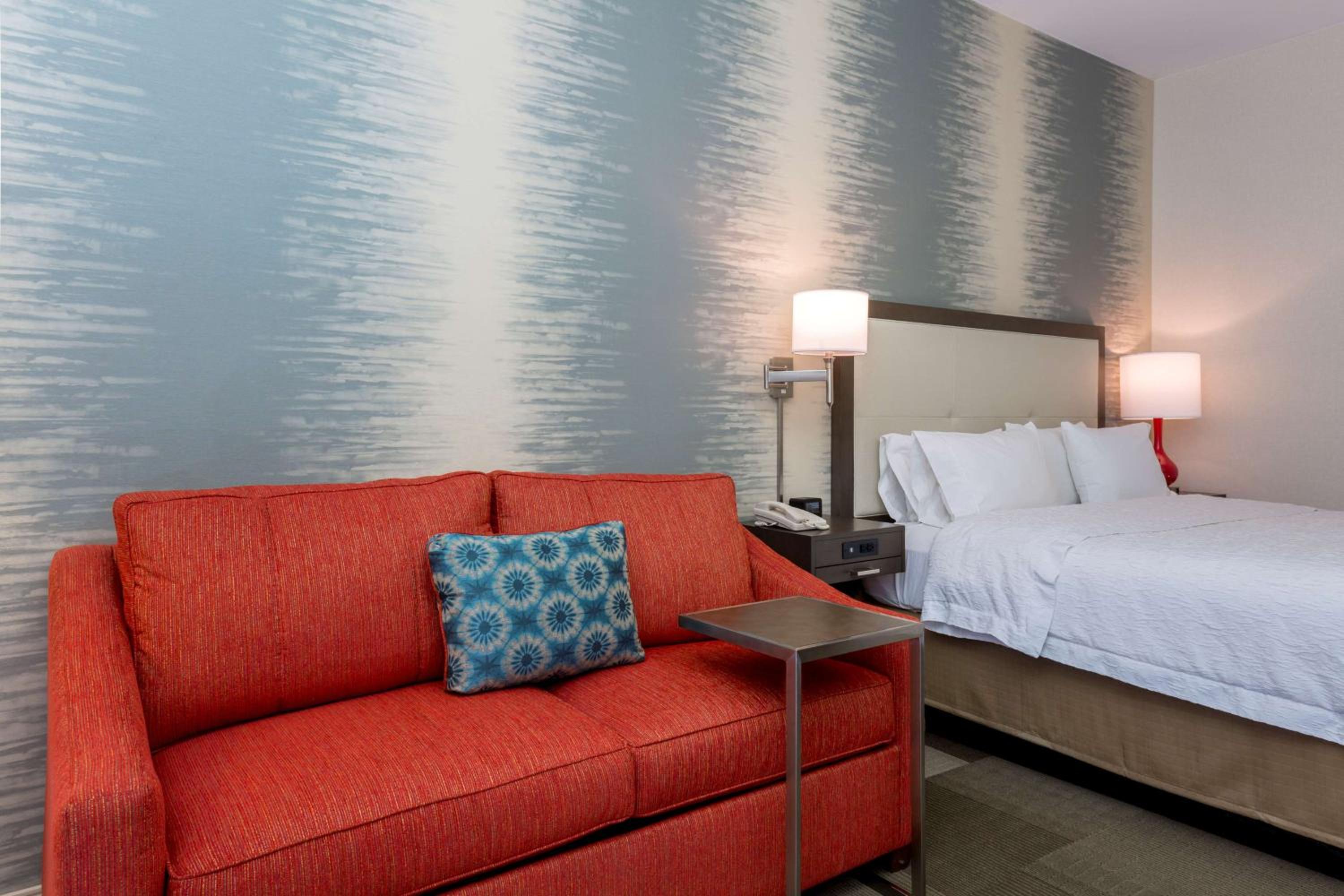ROOM, KING BED, SOFA