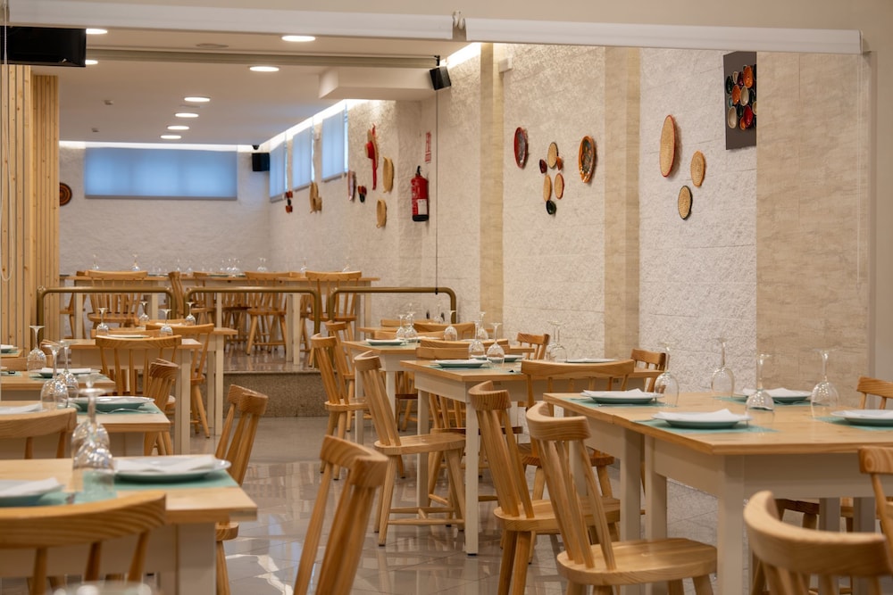 HOTEL OCA INSUA 32/46