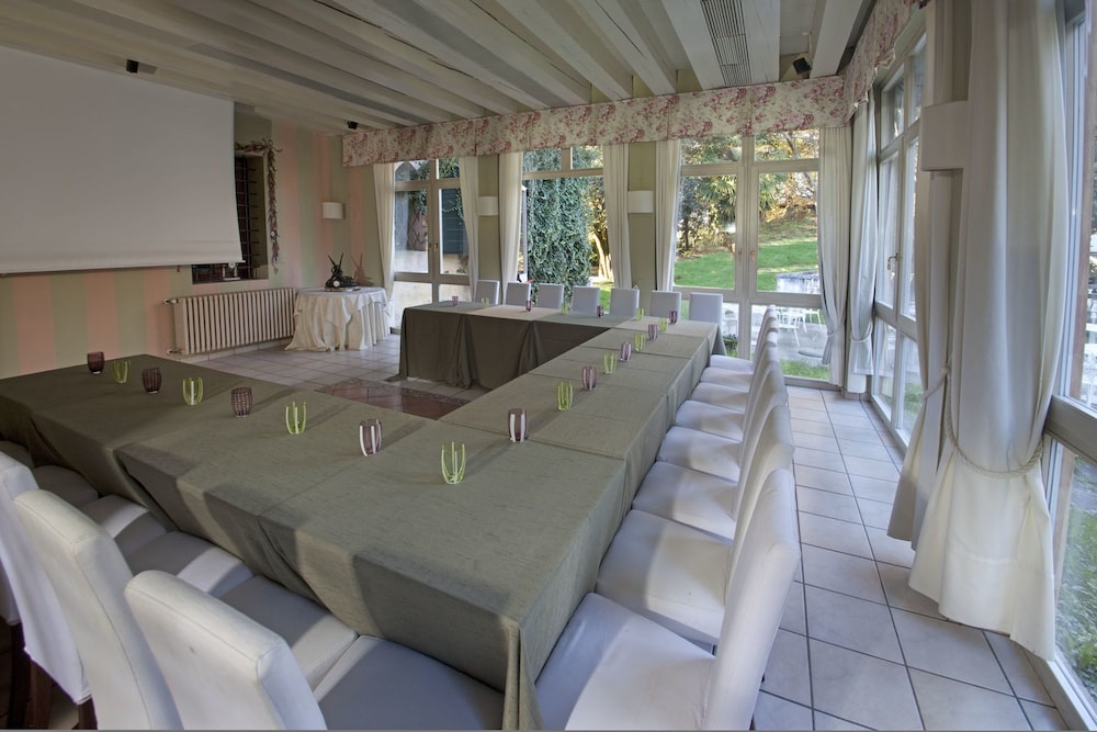 Hotel Villa Luppis 62/77