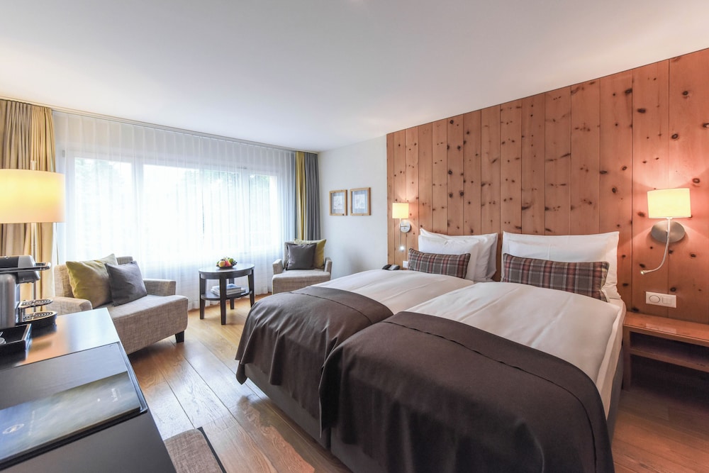 Hotel Adula 20/56
