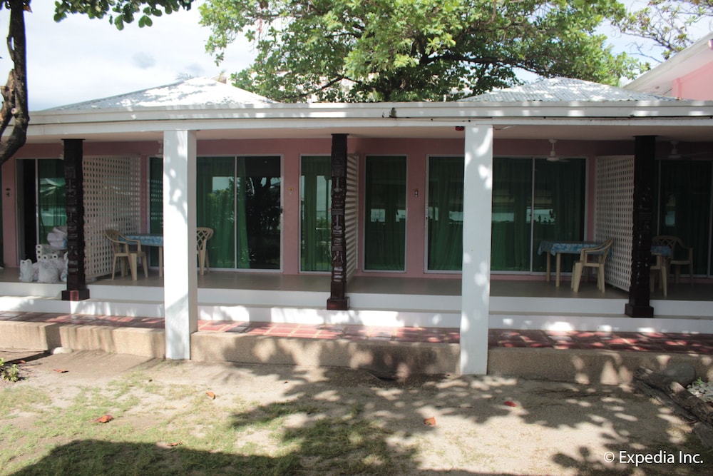Wild Orchid Beach Resort 4/67