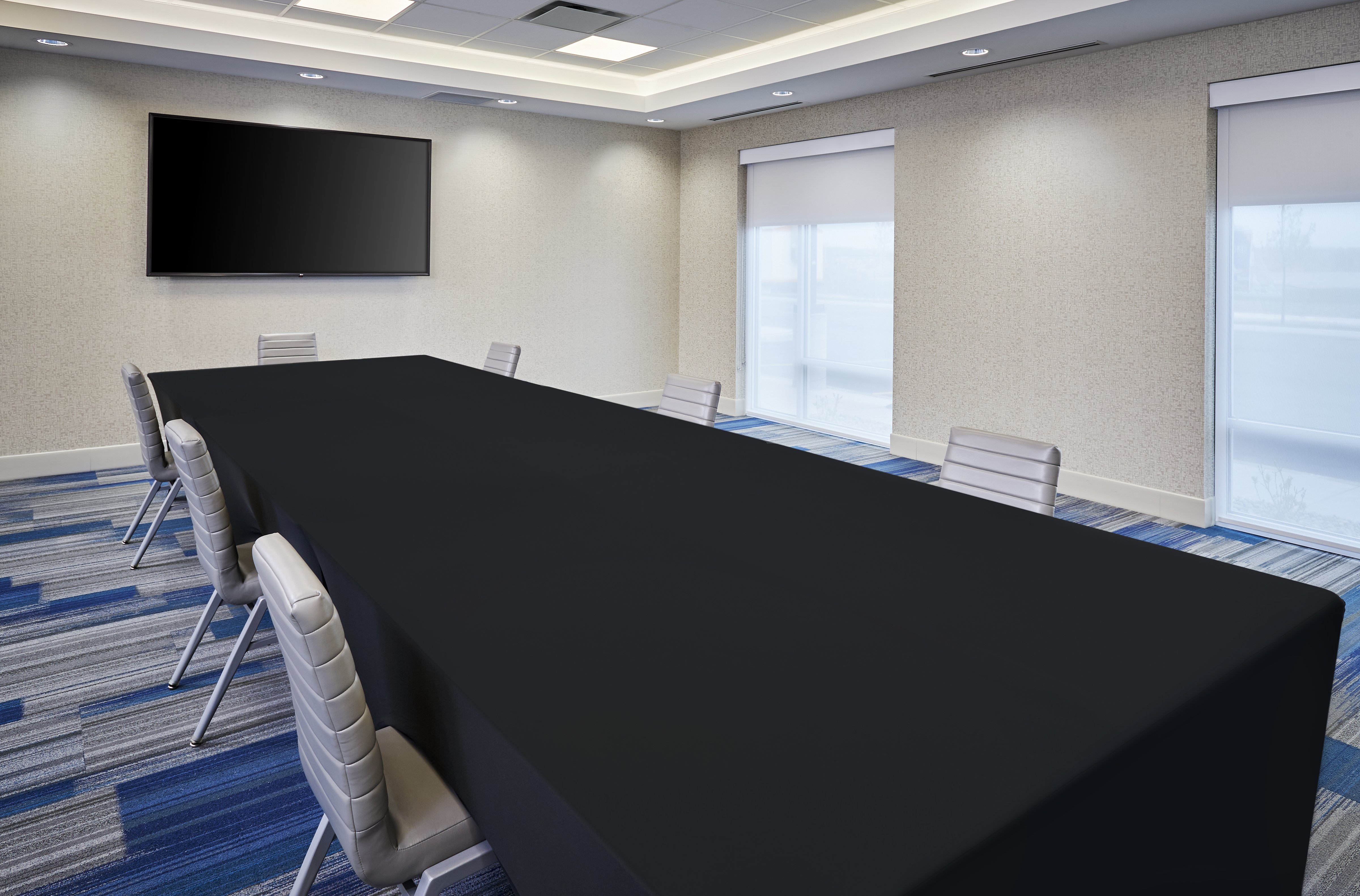Holiday Inn Express & Suites Windsor East – Lakeshore, an IHG Hotel 57/70