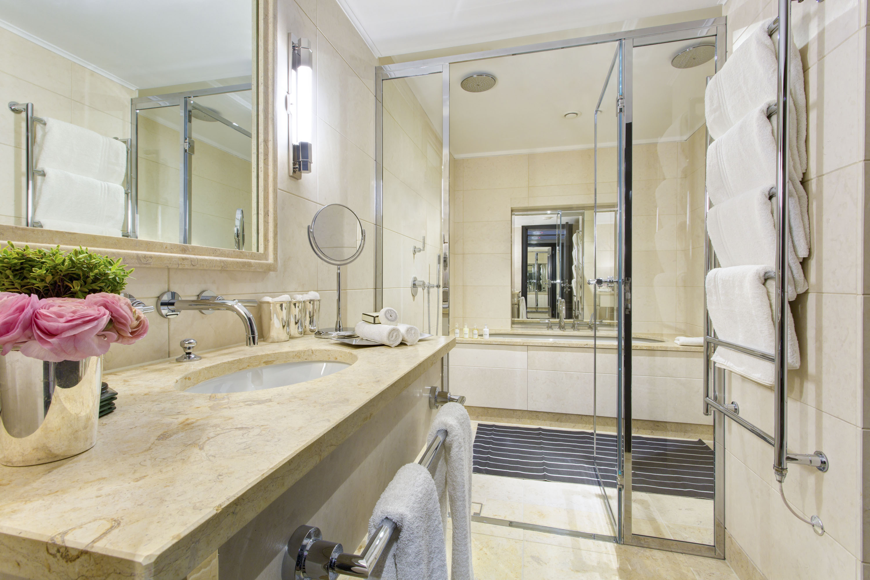 Junior Suite, King Bed