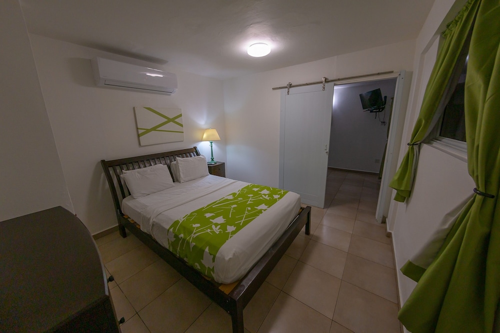 Deluxe, 2 Double Beds