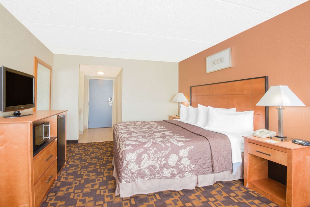 Days Inn by Wyndham Gettysburg 5/24
