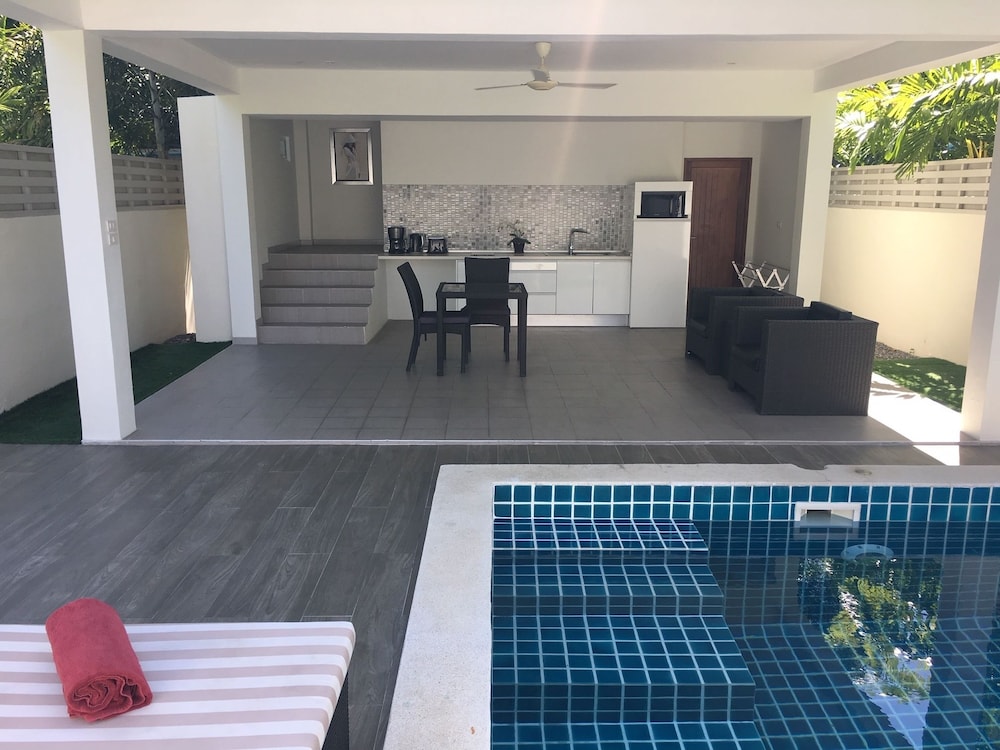 Samui Blue Orchid 26/37