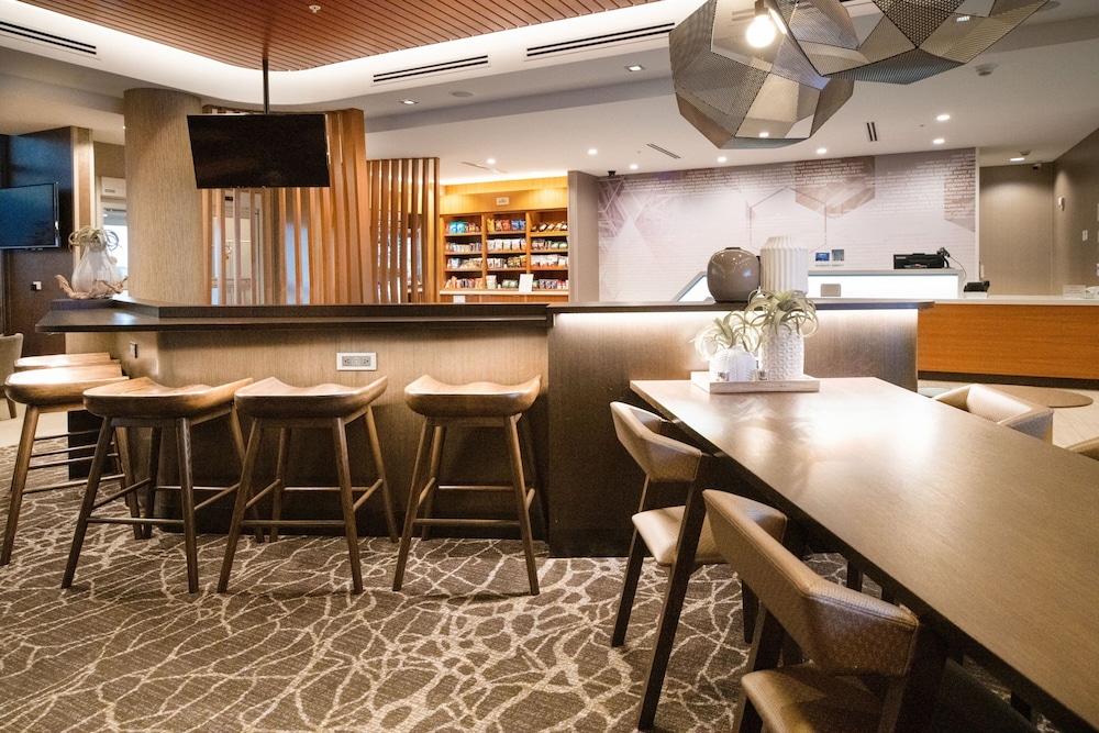 SpringHill Suites by Marriott Kenosha 40/49