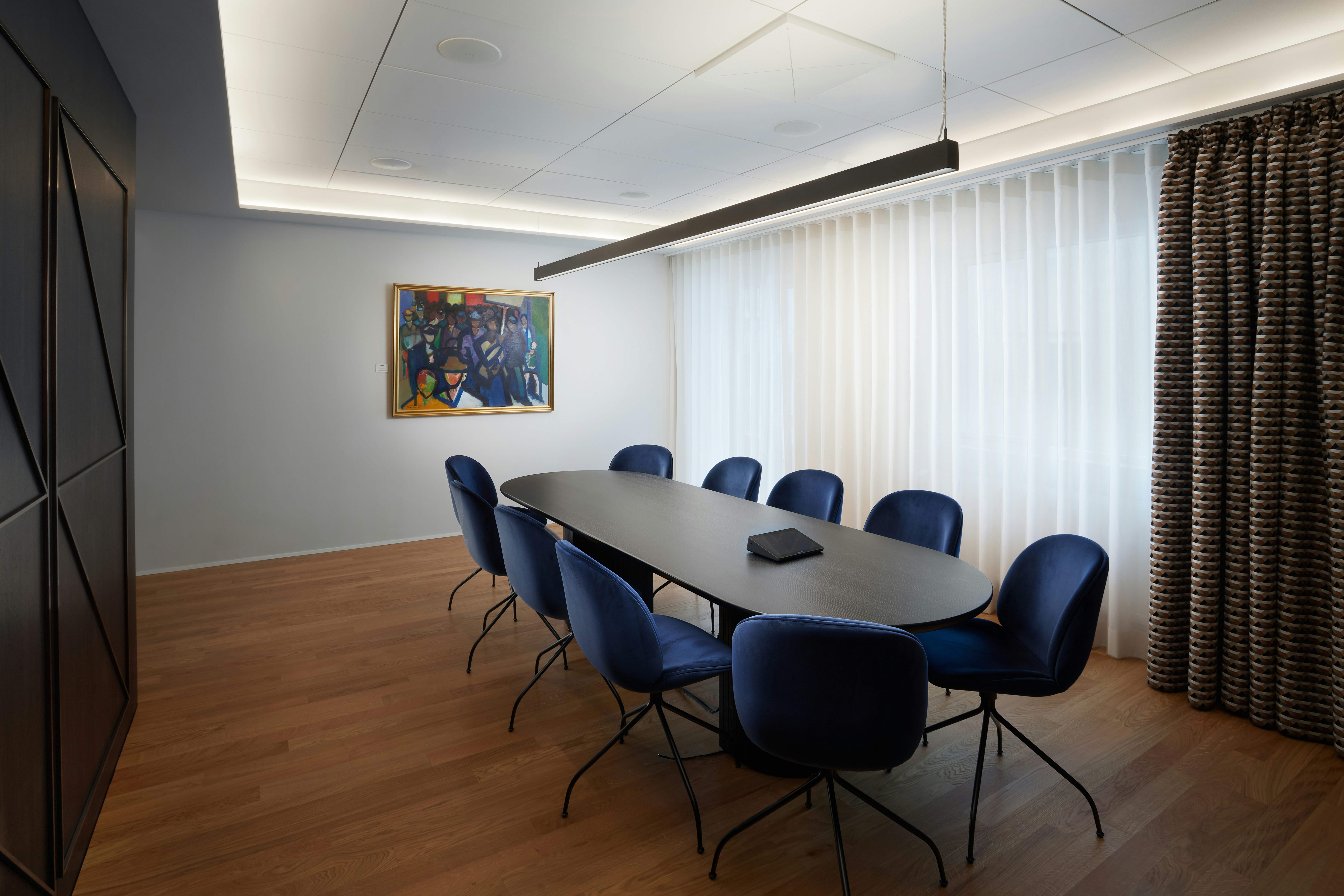 Iceland Parliament Hotel, Curio Collection by Hilton 26/31
