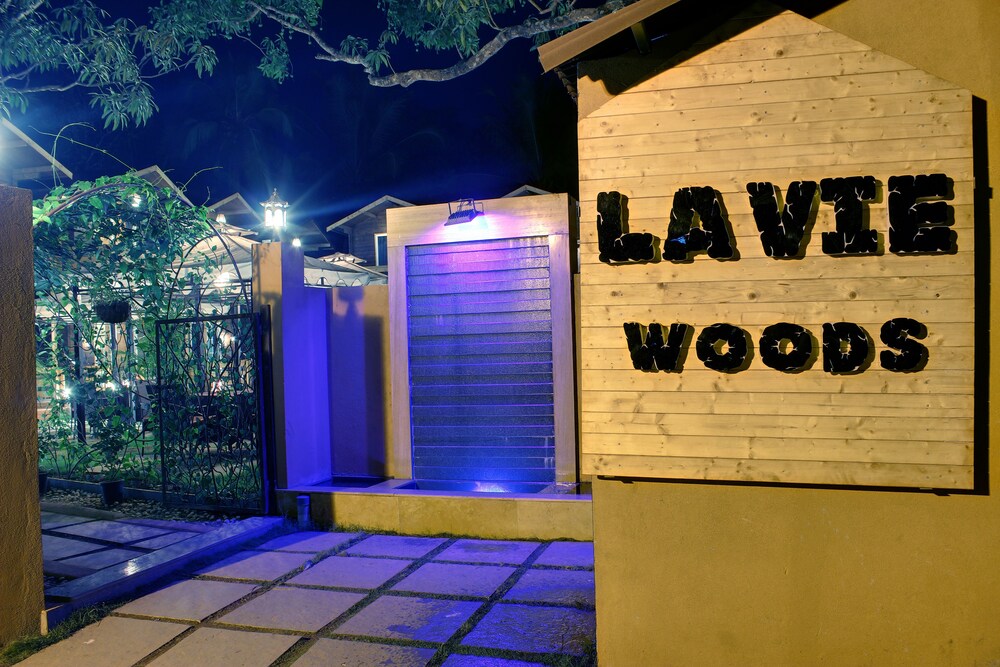 La Vie Woods 12/22