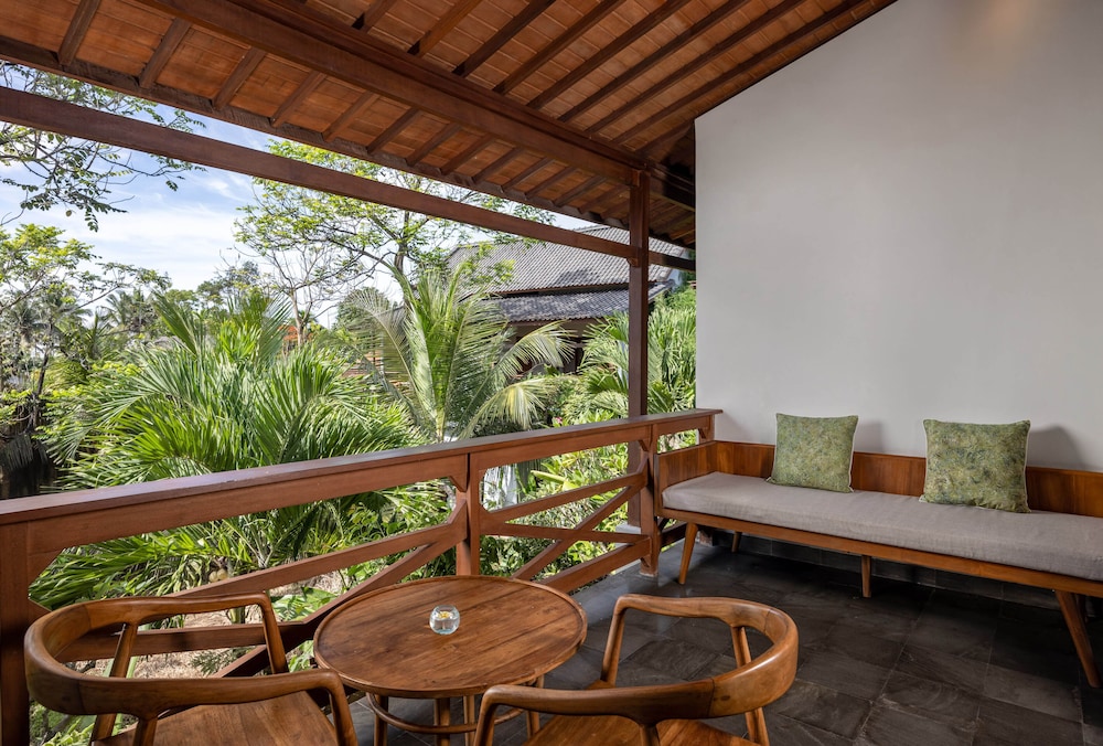 Dinara Ubud 33/51