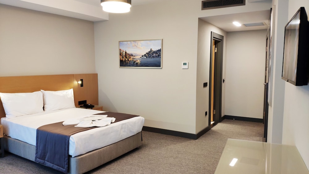 Triada Hotel Karakoy 14/65