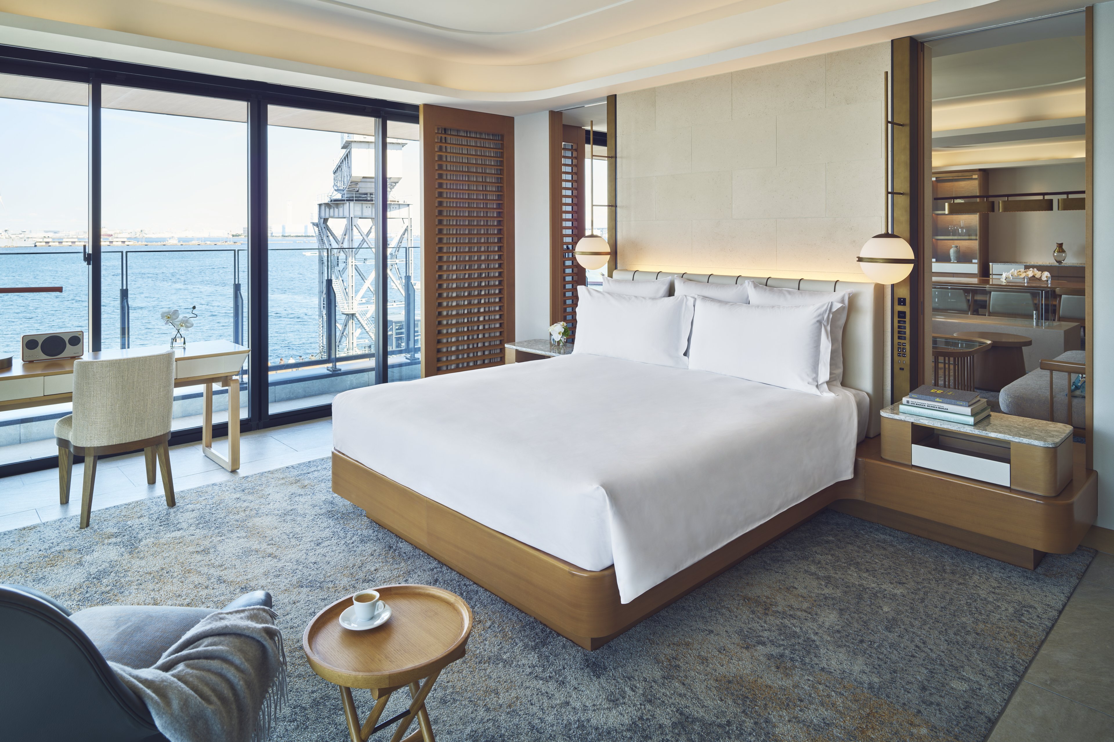 Intercontinental Yokohama Pier 8 25/78