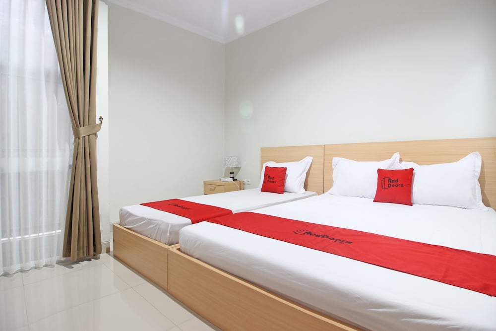 Reddoorz Near Amikom Yogyakarta 9/42