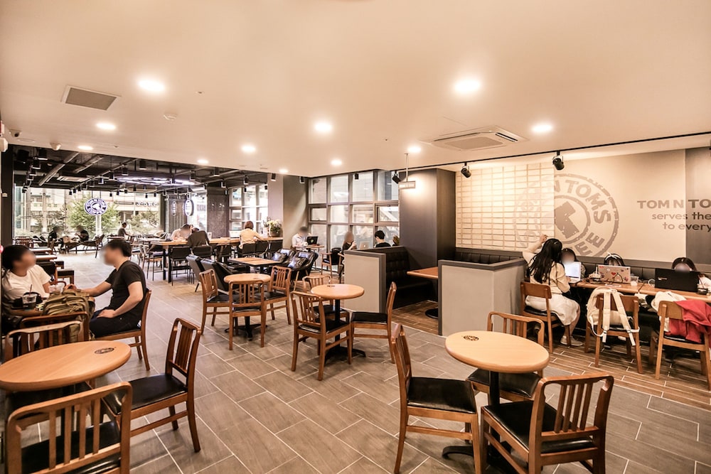 WD HOTEL 33/50