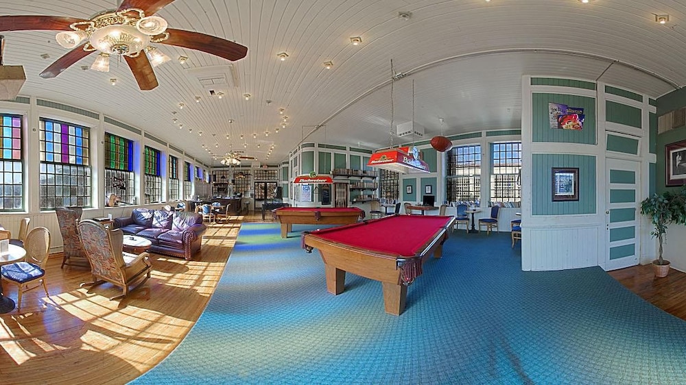 Basin Park Hotel 53/69