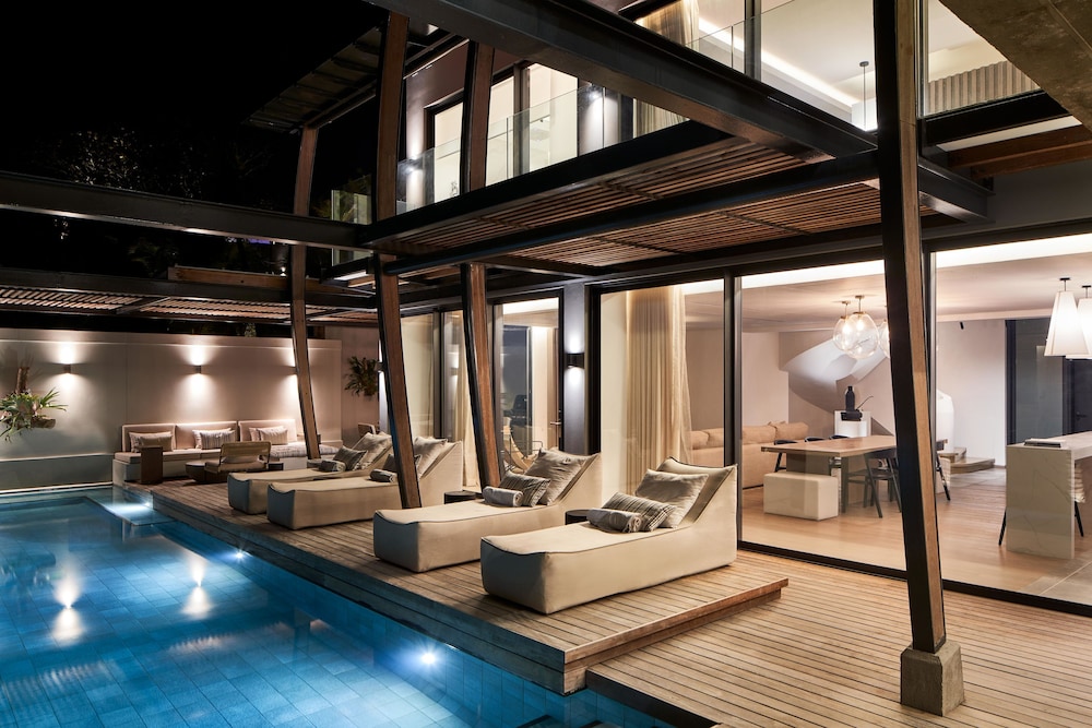 LUX Grand Baie Mauritius 24/50