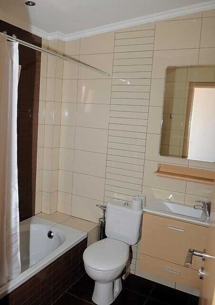 Natalie Hotel 39/41
