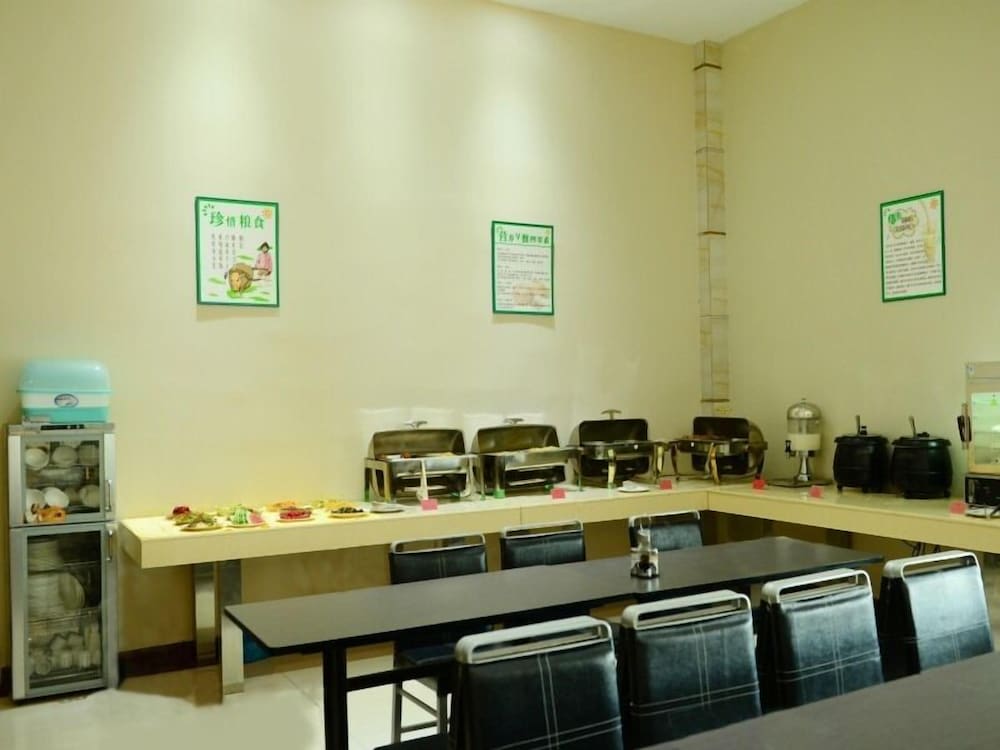 Greentree Inn Taizhou Tiantai Bus Station Express Hotel 32/39