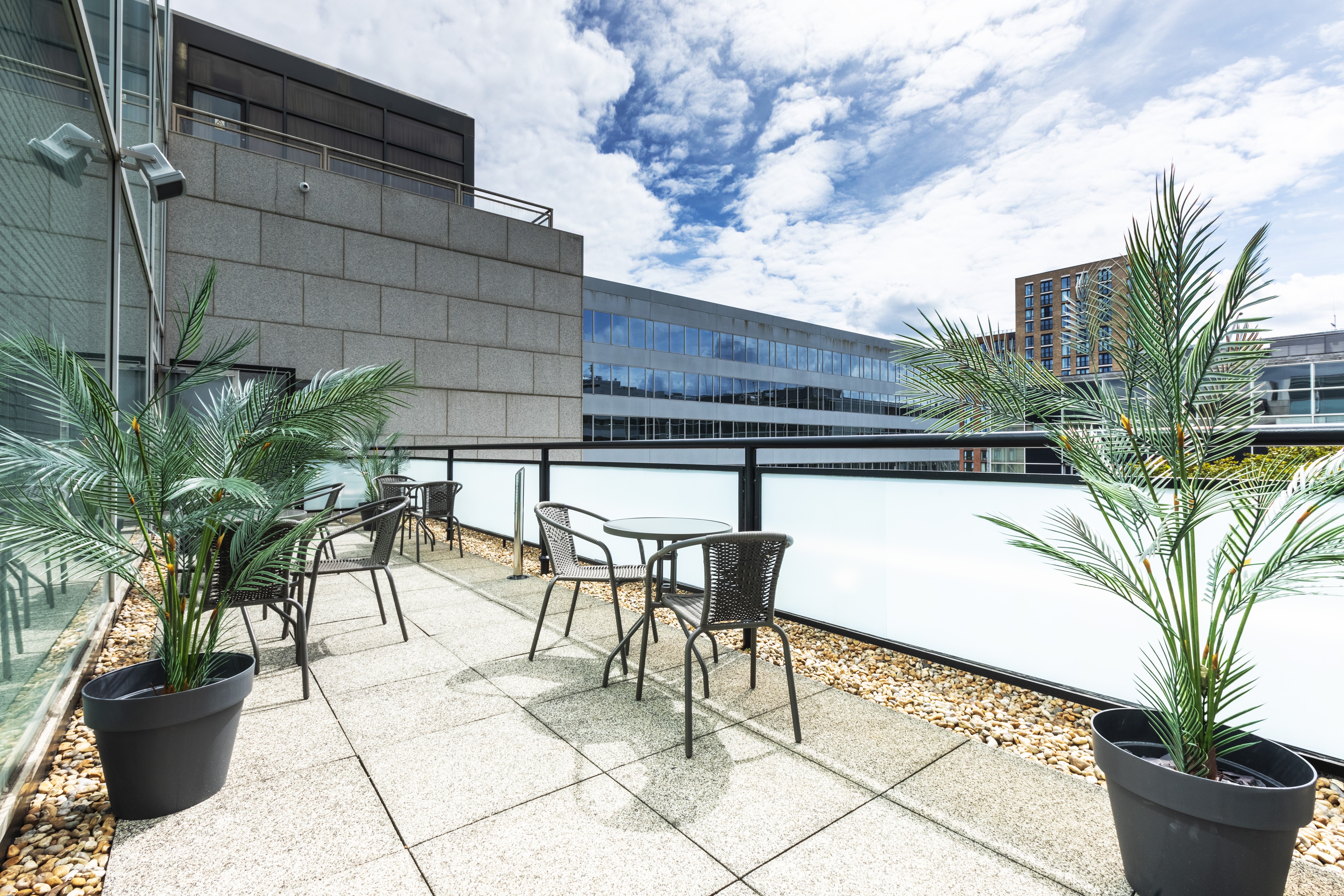 Holiday Inn Milton Keynes - Central 10/50