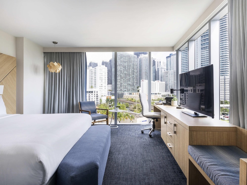 1 BEDROOM, EXECUTIVE, SUITE, CITY VIEW, ACCESSIBLE