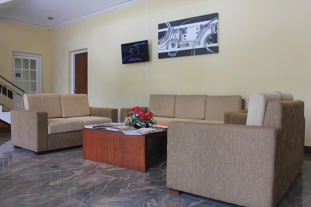 Grand 7 Hotel Thalawathugoda (ex Seven Eleven Hotel) 26/43