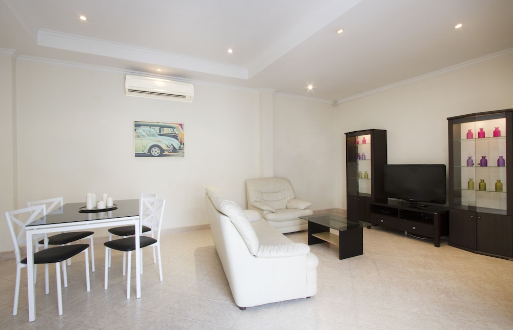 Avoca Pool Villas 31/50