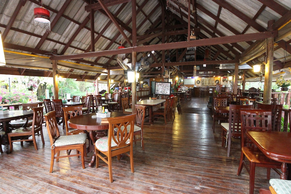 Lanta Villa Resort 32/58