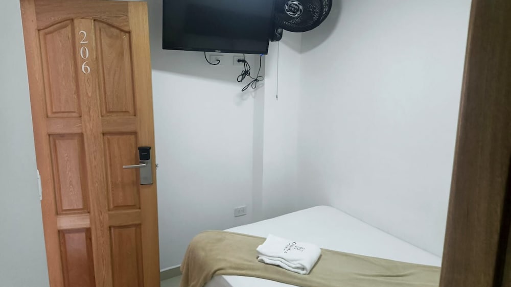 Hotel Omaga 48/48