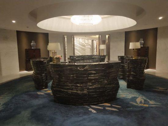 Xinhua Jian'guo Hotel 9/26